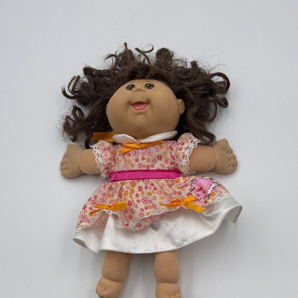 2004 Cabbage Patch Kids Girl Doll Red Sig Play Along Floral Dress